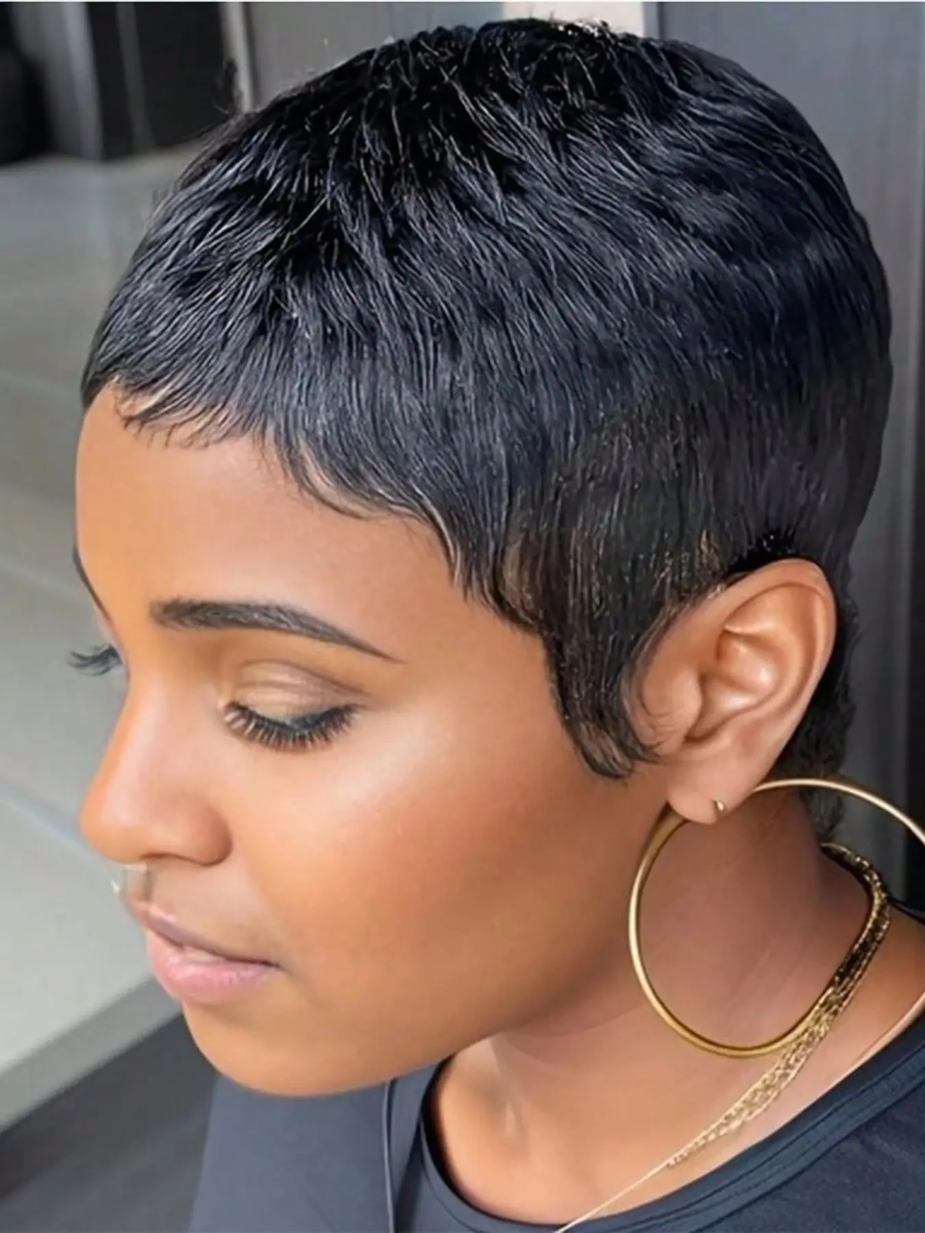 Women's Short Wigs, Human Hair Pixie Cut, 1b Layered Wig, Brazilian Hair, 180% Density, Daily Use, Gift, Valentine's Day, Fashion