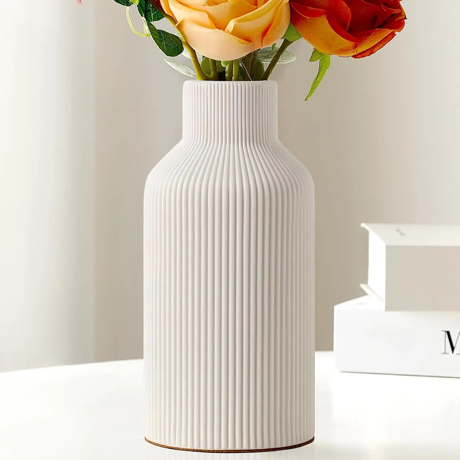 8-in White Handcrafted Ceramic Flower Vase, Modern Chic Minimalist Decor, Gift-Ready Table Decoration for Table, Small Pampas Grass Vase for Living Room, Shelf Centerpiece (Home Improvement Use)