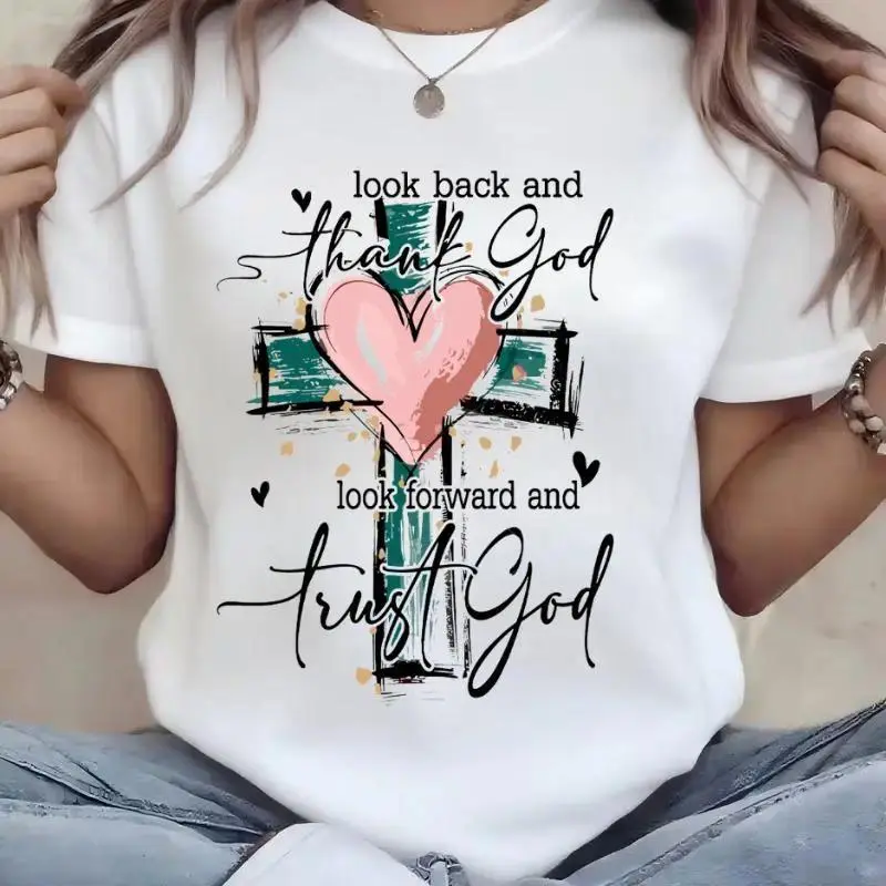 Christian Bible Verse Iron-On Patch "Look Back and Thank God, Move Forward and Trust God", Heart and Cross Design, Cursive Scripture, Washable Heat Transfer Decal for DIY T-Shirts, Fabric, Crafts, Faith Church Events