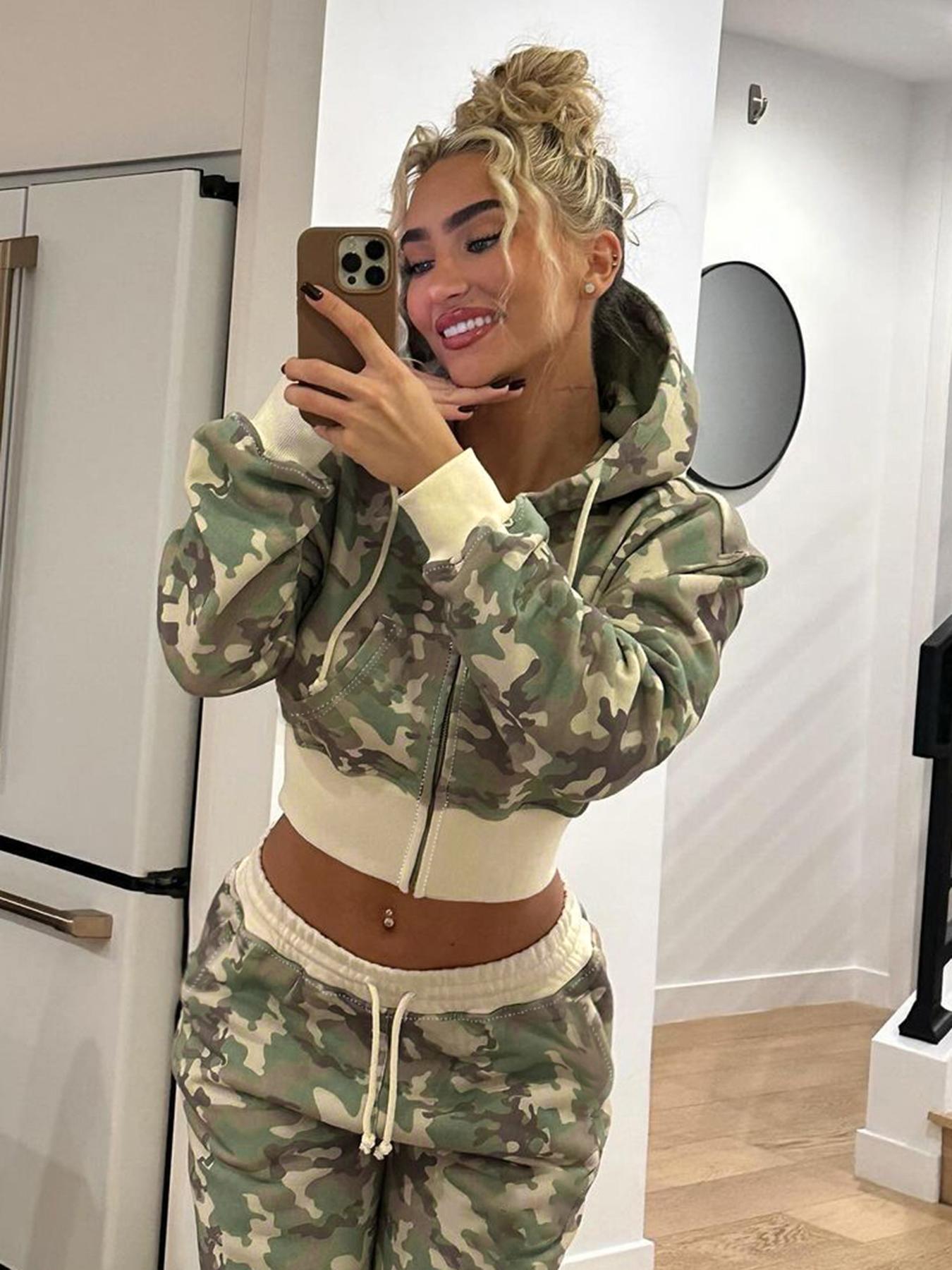 Women's Camouflage Print Zip Up Hoodie Jacket, Casual Long Sleeve Hooded Sweatshirt for Spring & Fall, Ladies Womenswear Clothes for Daily Wear