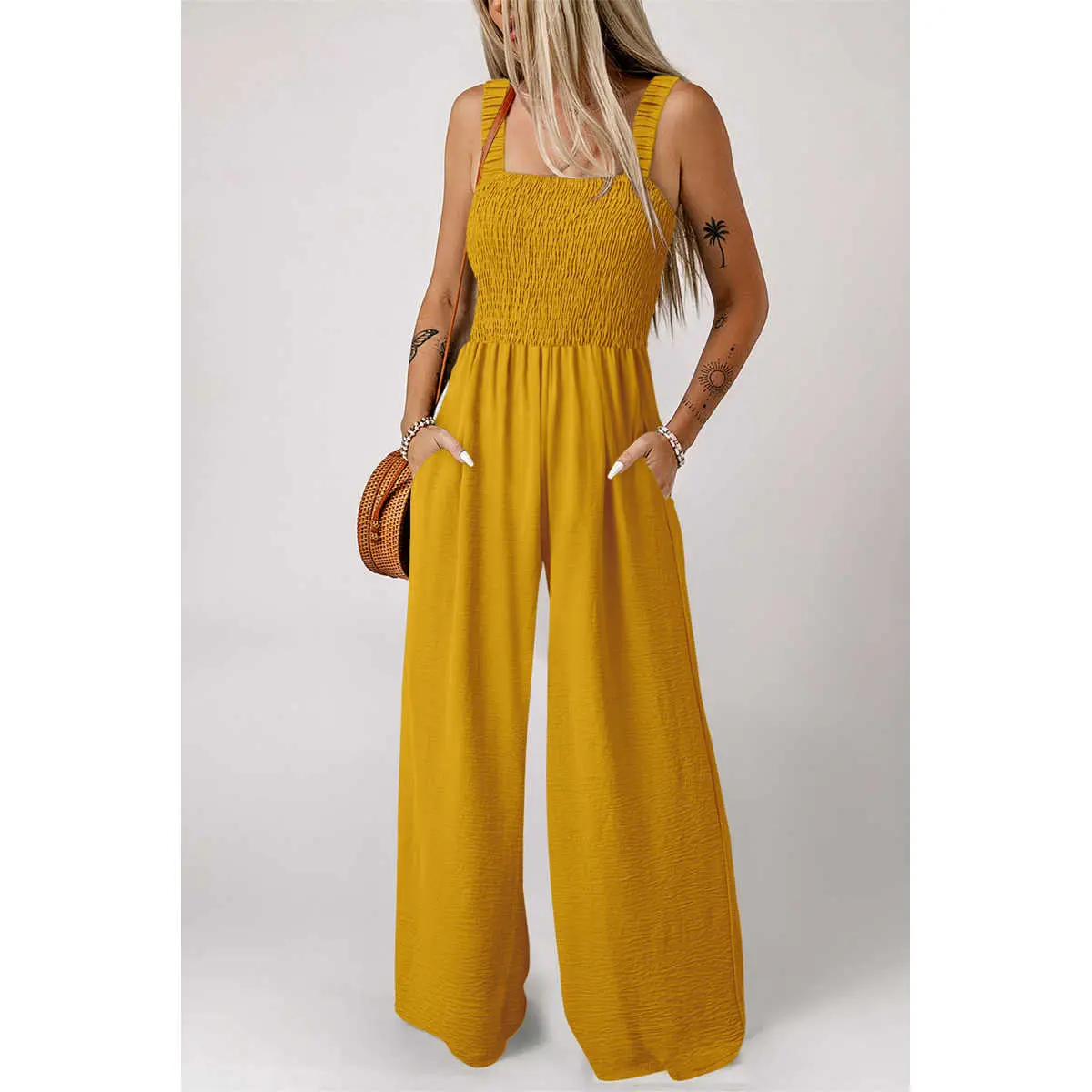 Women's Smocked Sleeveless Square Neck Ruched Waist Wide Leg Overalls - Basic Breathable Fabric Style Casual Jumpsuit with Pockets, Comfortable, Jumpsuits For Women