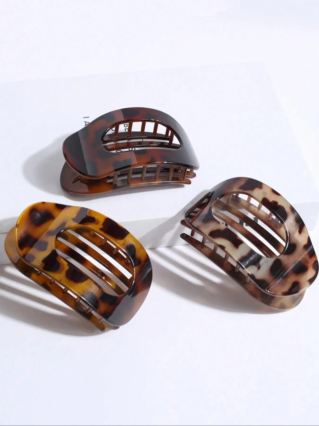 3pcs Women Flat Hair Clips, Hair Style Accessory, Suitable For Medium-Thick Hair, Tortoise Shell/Flat Alligator Clips, Sturdy Grip, Curved Design, Suitable For Driving, Yoga, All Hair Types, Casual Claw Clips, School Stuff