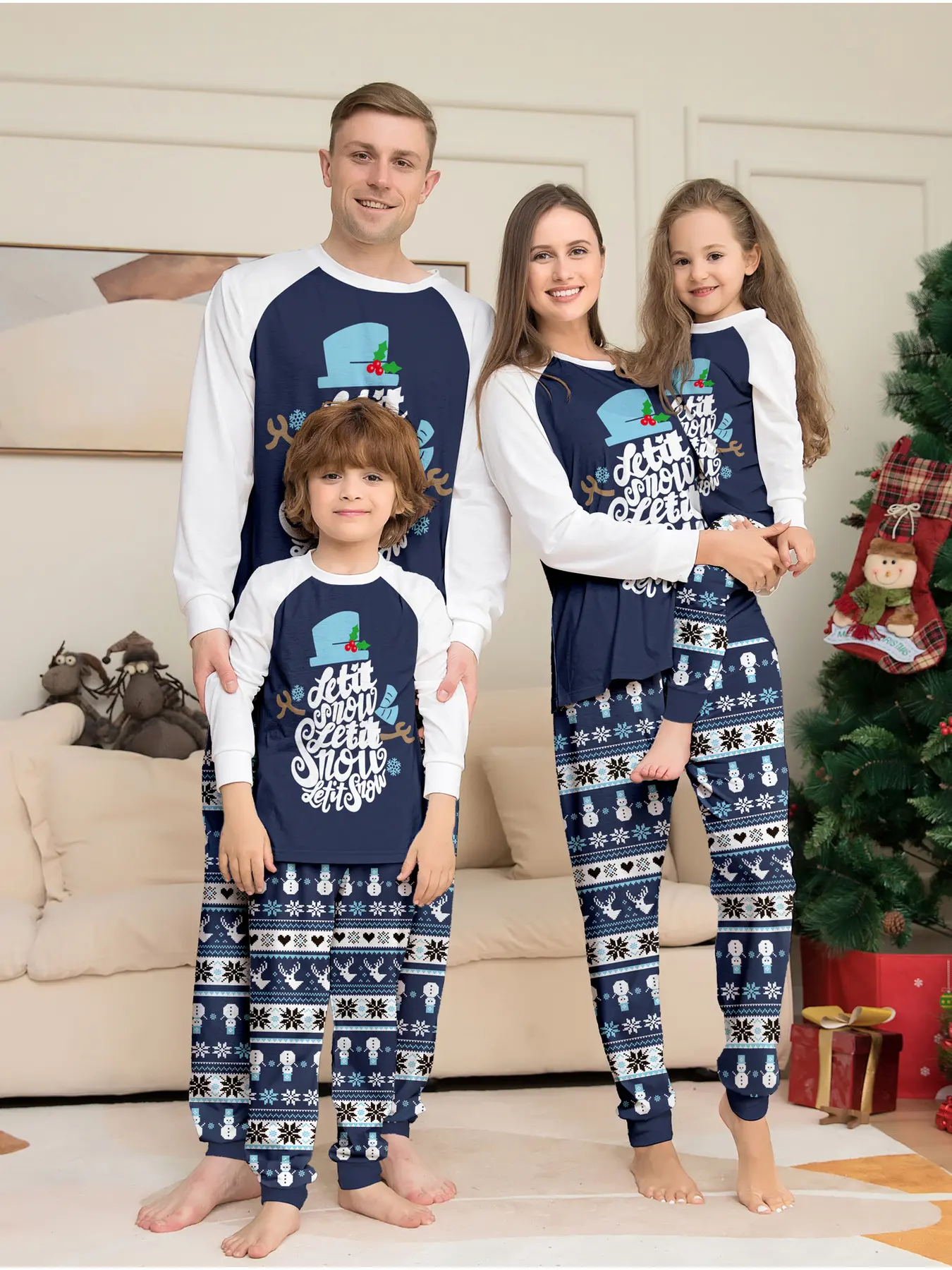Christmas Hat Letter Print Family of Four Matching Pajamas Set, Long Sleeve Top & Long Pants Loungewear Two-Piece Outfit with Red Contrast Trim, Soft Skin-Friendly Breathable Knit Fabric. Ideal for Christmas Family Photoshoots, Holiday Party Outfits, Dail