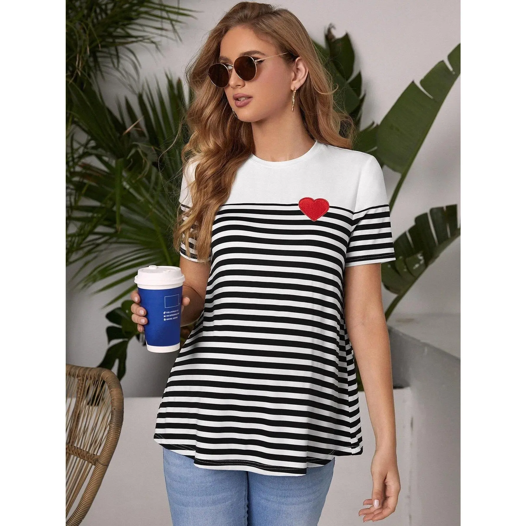 Maternity Striped T-Shirt with Heart Detail, Short Sleeve Crew Neck Breathable Stretch Top, Modest Party Casual Relaxed Fit Summer Pregnancy Clothes, Short Sleeve Tops