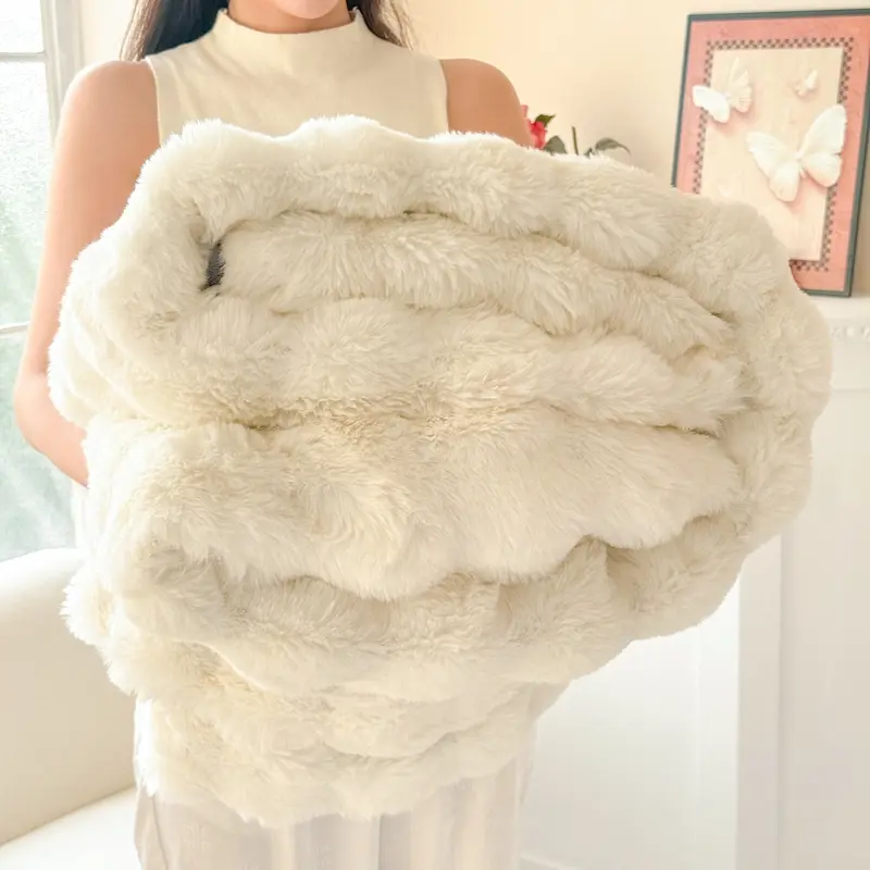 1pc 620gsm High-Weight Bubble Rabbit Fur Blanket, Soft Thick Warm Fuzzy Cover, Suitable for Bed, Sofa, Camping, Multiple Sizes Available, Cuddle Blanket, Fluffy Blanket