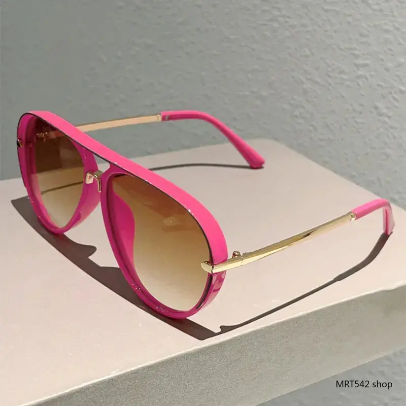 Women's Retro Aviator Sunglasses, Gradient Multi-Color Lenses, Classic Pilot Shades, Trendy Y2K Frame, Lightweight UV400 Protection, Driving Glasses for Women