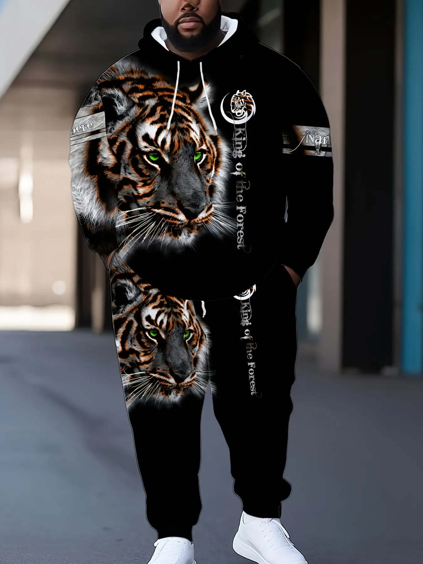 Dark Realistic Tiger Trendy Plus Size Men's Sweatshirt and Pants Set, Casual Long Sleeve Asymmetrical Design, Fall & Winter Fashion