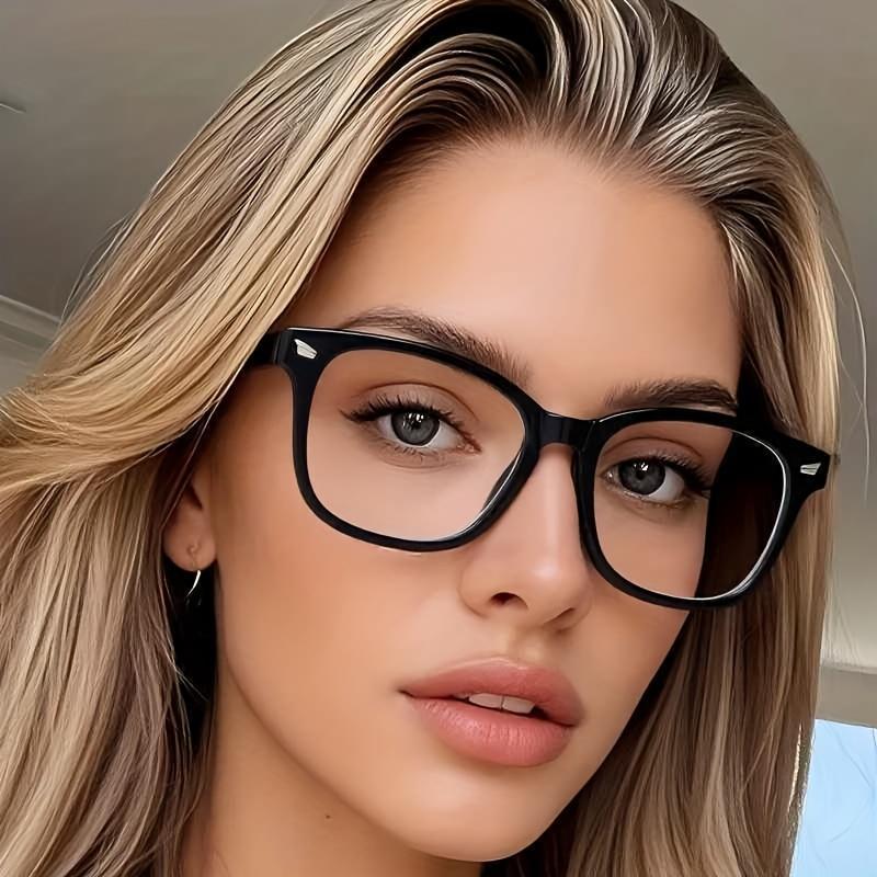 Set of 3 Women'S Minimalist Stylish Glasses - Clear Lenses - for Everyday Use And Outfit Coordination. round