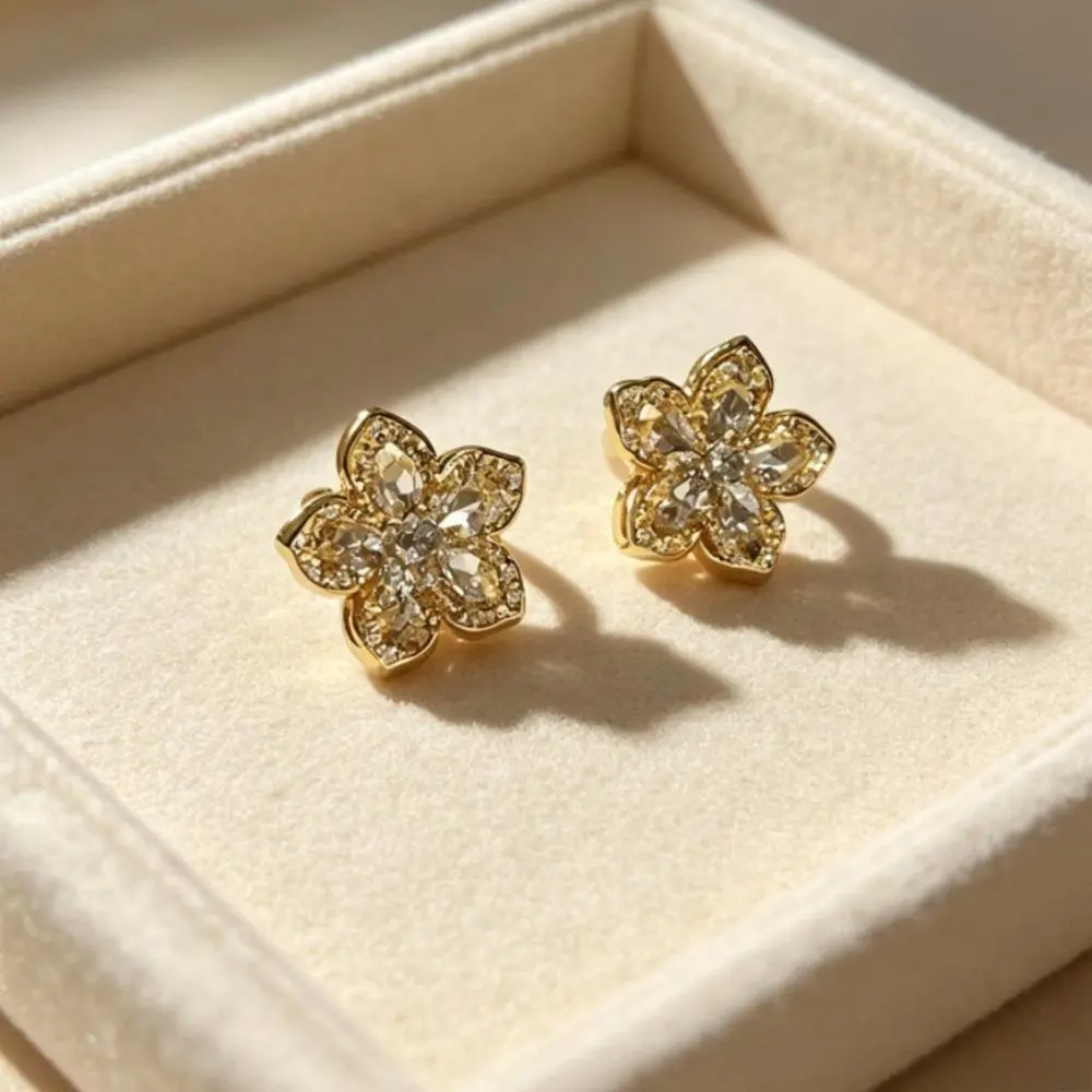 Women's Dainty Floral Shape Round Stud Earrings - Lightweight Mini Size Smooth Finish All-Match Flower Charm, Daily & Party Accessory, Spring Holiday Gift (Bag Charm Accessory for Luggage & Bags), Floral Motif, Hypoallergenic, Flowers, Minimalist, Female