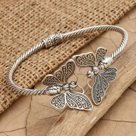 Vintage Butterfly Totem Open Bracelet for Men and Women, Ethnic Style Party Beach Gathering Jewelry, Unique Fashion Accessory, Fashionable Bracelet