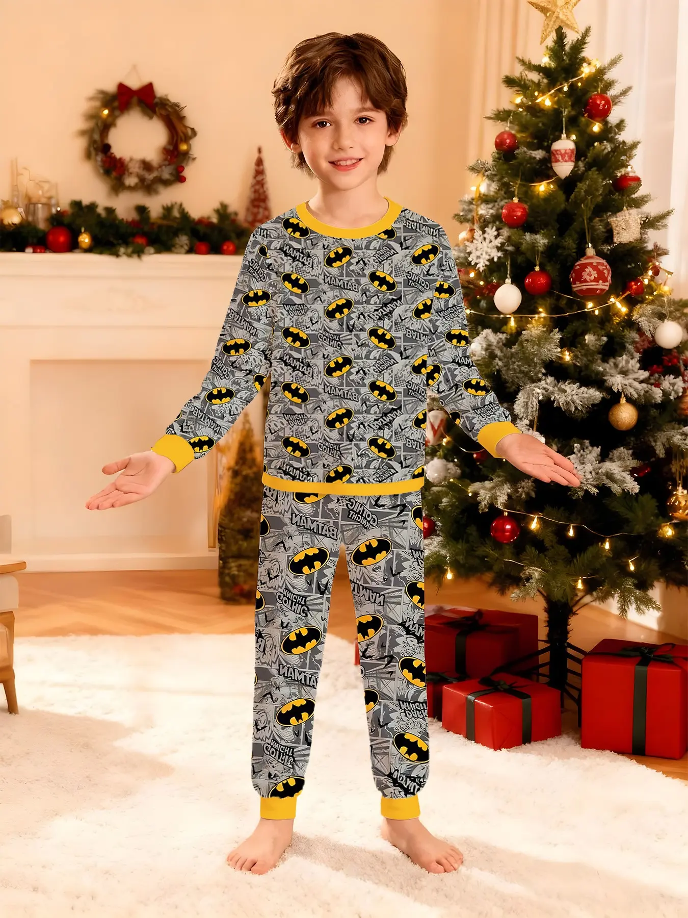 Warner Bros. Official Batman Dc Kids Sweatshirt, Loose-Fit Casual Sleepwear, Fall & Winter Indoor, Perfect Christmas Gift