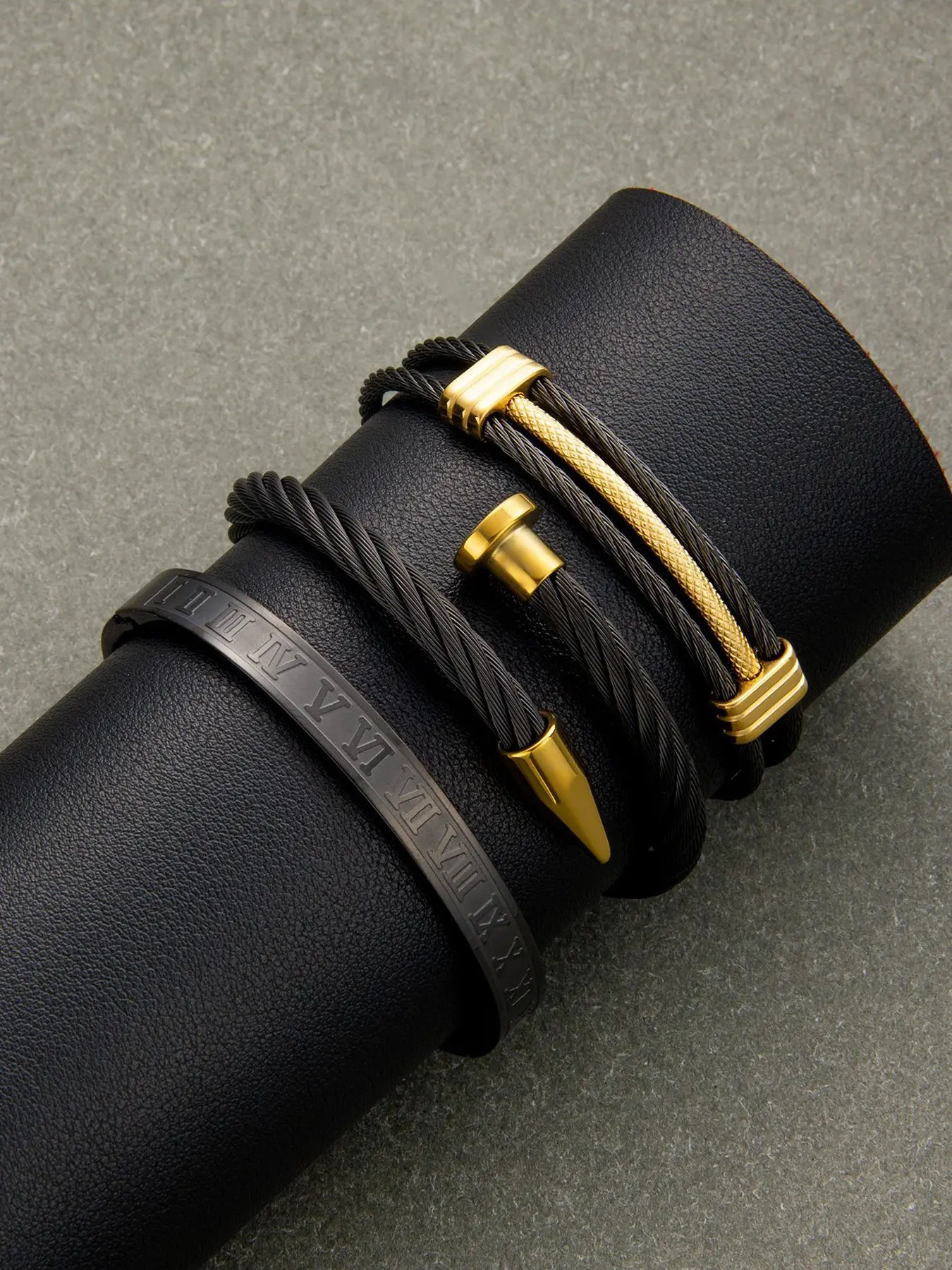 Men 3PCS Two-Tone Titanium Steel Bracelet Set, Roman Numeral Cuff & Wire Cable Stackable Bangles, Hypoallergenic Waterproof Masculine Streetwear Jewelry, Ideal Birthday Gift for Guys