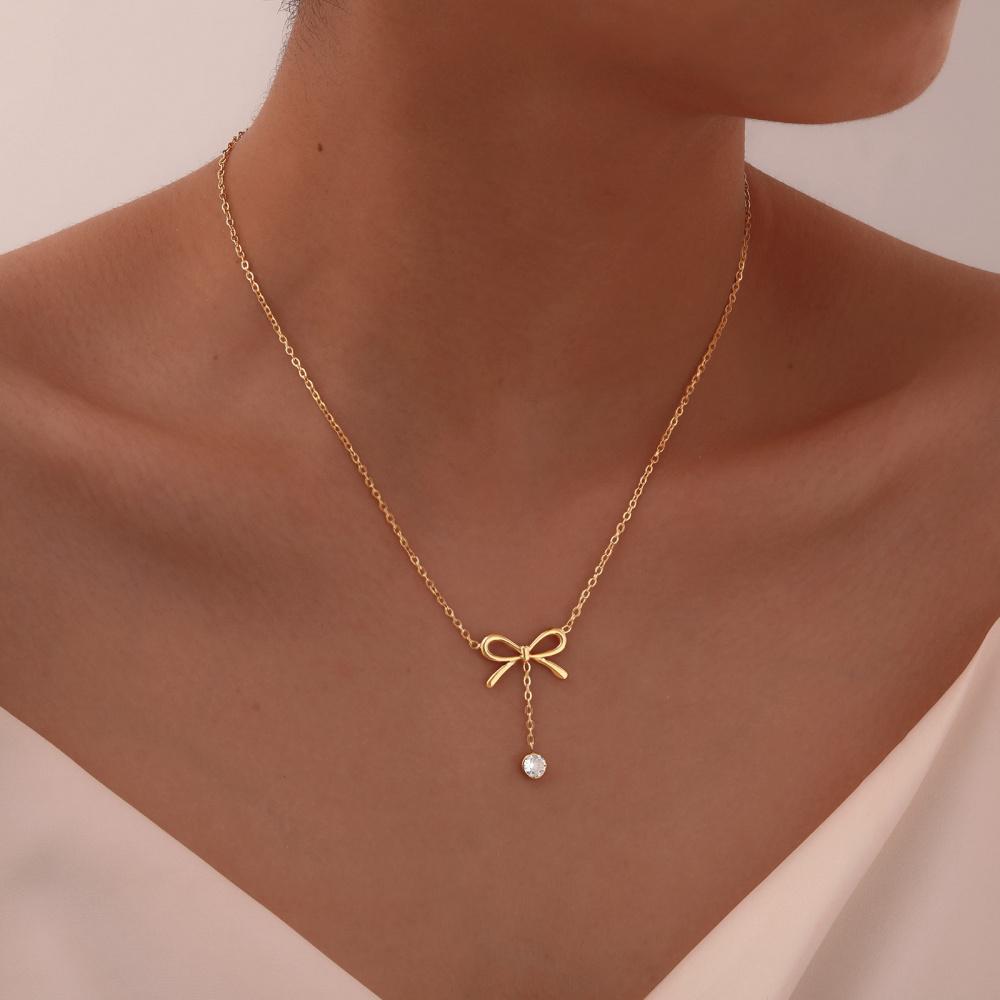 Dainty Bow Necklace for Women, 18K Gold Plated Elegant Choker Bow Pendant Necklace, Fashion Jewelry Birthday Gift for Women