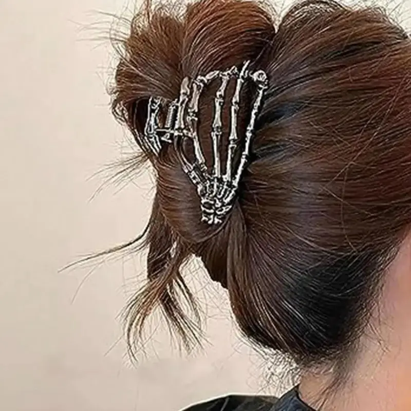Punk Skull Hair Claw Clip, Edgy Gothic Women’s Hair Accessories, Trendy Skull Design Claw Clips, Strong Hold & Durable Structure, Retro All-Match Styling Decor, Versatile Daily Essentials for Casual Looks, Streetwear, Party and Goth Fashion Outfits tiktok