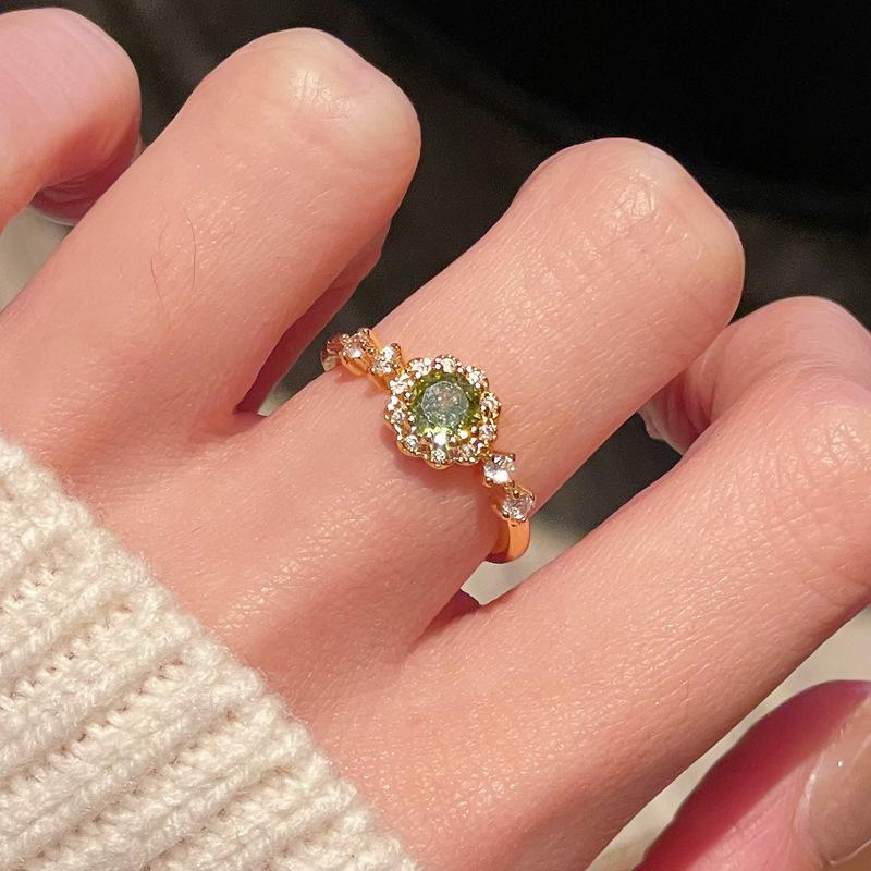 Fashionable and trendy sunflower vintage French retro light luxury high-end exquisite ultra-shiny accessory green diamond zircon gemstone open ring gift