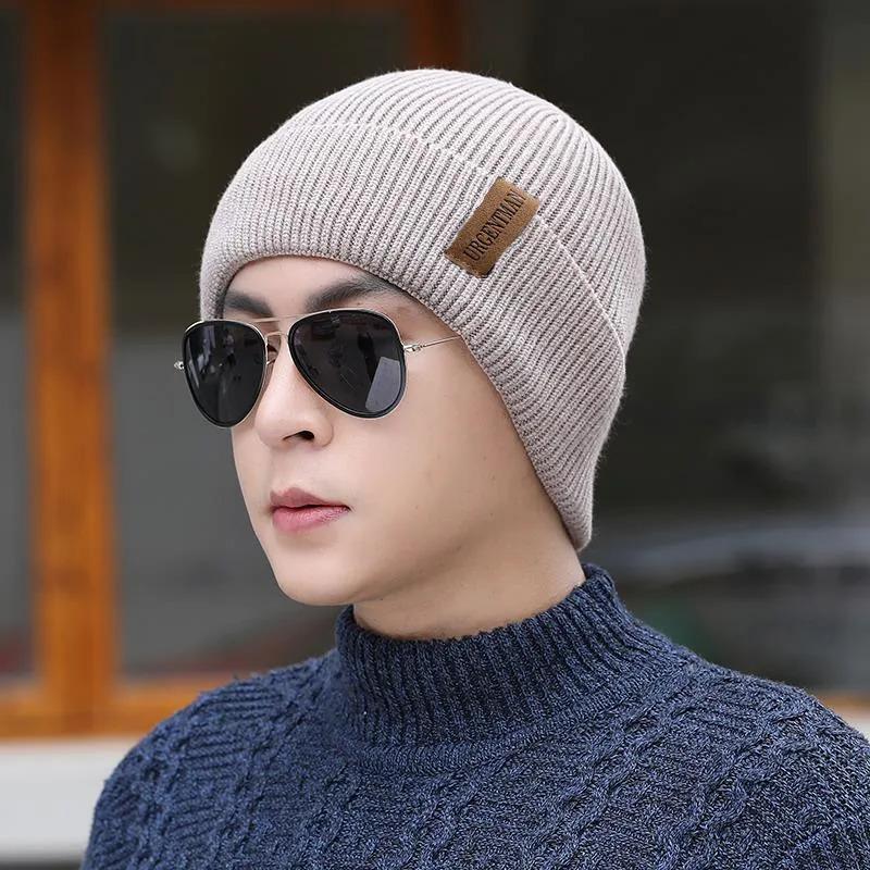 Unisex Letter Label Chic Winter Warm Hat Stylish Fleece Cozy Beanie Hat For Men Women Outdoor Thicken Ski Sports Knitted Hat
