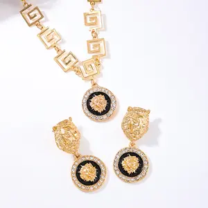 1 set of Middle Eastern retro personality hip-hop style lion head necklace earrings set is suitable for daily commuting