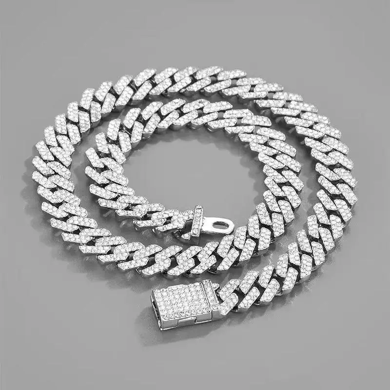 Unisex Metal-Coated Artificial Gemstone Cuban Link Necklace - Bold Style, Durable Material, Classic Design, Suitable for Daily Wear & Special Occasions