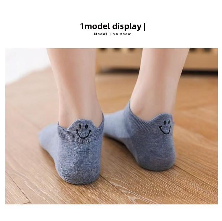 Short Trendy 1 Pair Happy Expression Ankle Socks Sports Socks Women Soft Cotton Invisible Socks With Smile Expression Design Lightweight Breathable Suitable For Work School Sports And Yoga Women Clothing Cute Elastic Daily Wear Atmosphere Womenswear compr
