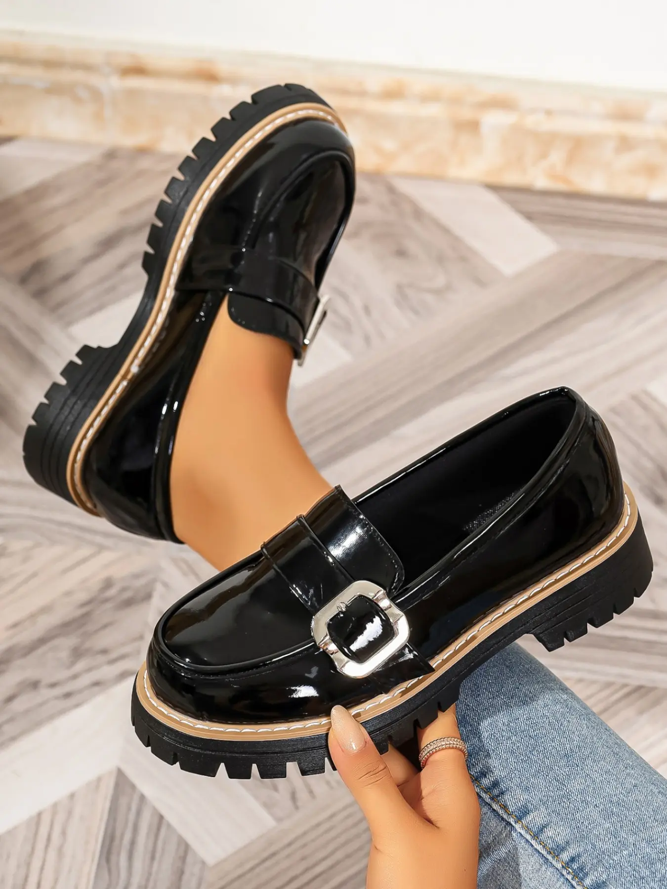 Women's Preppy Square-Buckle Lug Platform Slip-On Loafers, Black Patent Leather Height-Increasing Anti-Slip Wear-Resistant Oxford Shoes for Students, Daily Commute & Casual Wear
