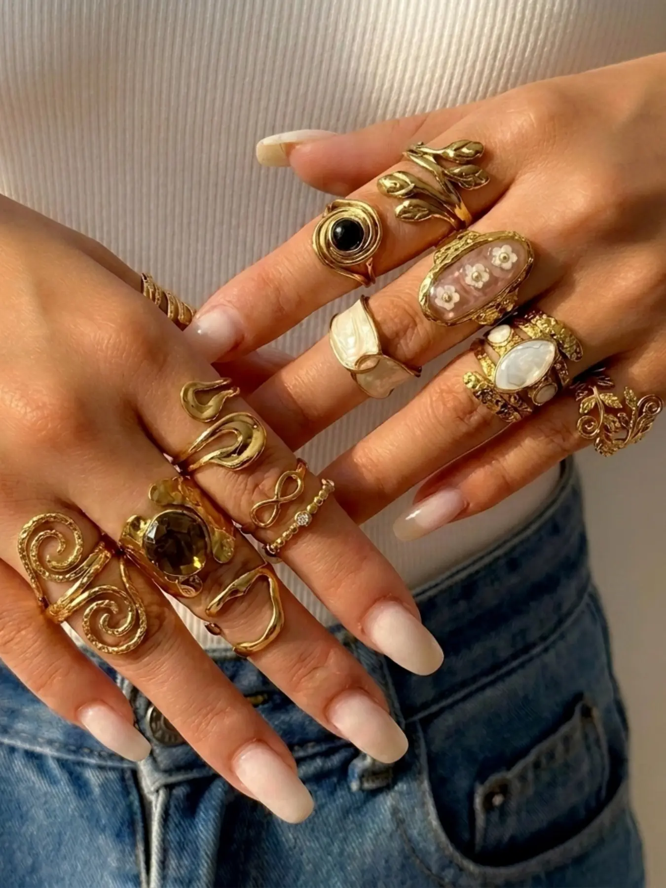 12Pcs Stainless Steel Stackable Ring Set Vintage Mixed Golden Frame Floral Enamel Leaf Spiral Black Stone Infinity Rhinestone Irregular Open Band Boho Statement Finger Jewelry For Women