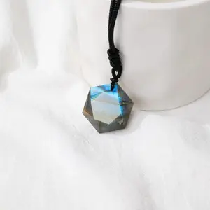 Natural Labradorite Stone Necklace Labradorite Crystal Pendant Necklace Amulet Adjustable for Daily Use Handmade Gift for her, Gift for him