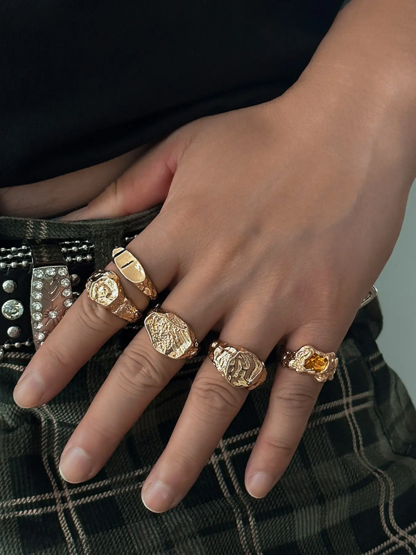 5-Piece Vintage Bold Chunky Band Rings Set, Adjustable Open Ring Band, Liquid Metal Aesthetic Jewelry Gift, Avant-Garde Melting Gold Ring Set