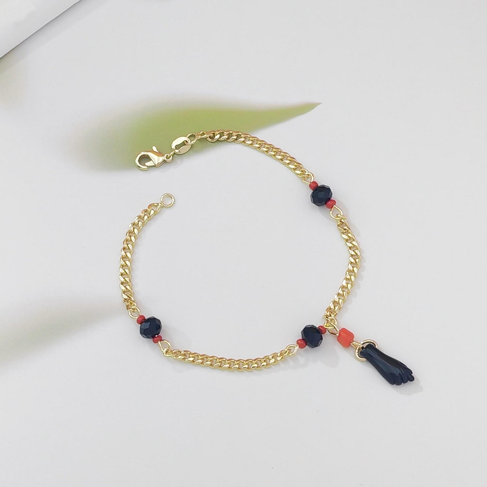 Boho Vintage Layered Bracelet for Women, Chinese Style Retro Beaded Bracelet with Mini Hand Charm, Trendy Aesthetic Stackable Jewelry, Lightweight & Versatile for Daily Wear, Beach & Gift Giving