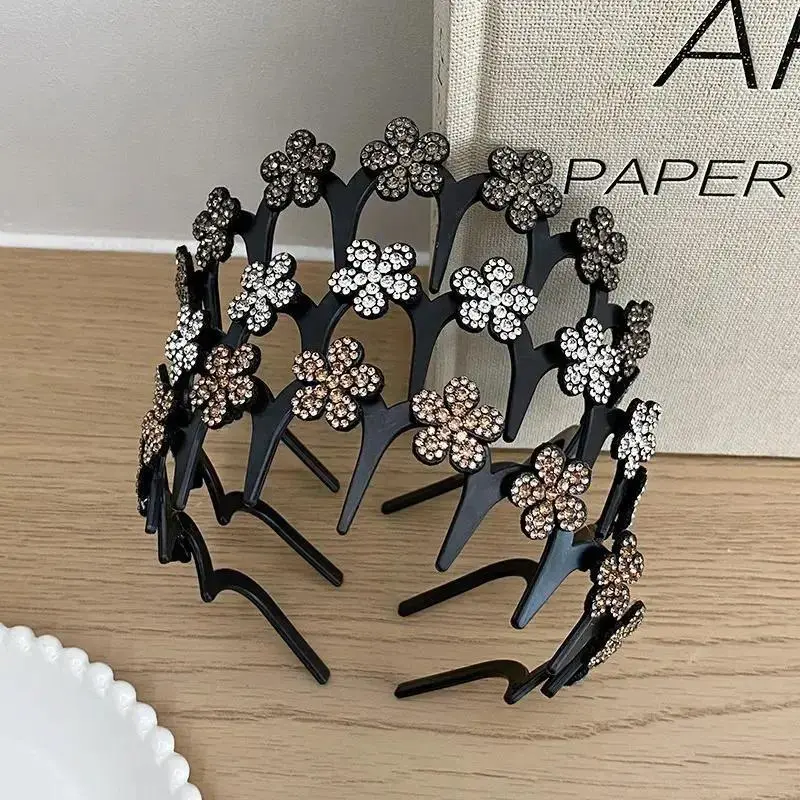 Crystal Butterfly Headband – Wavy Non-Slip Hair Accessories for Women Wedding & Party Style