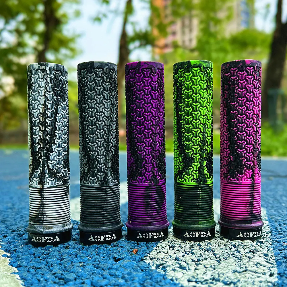 Universal Rubber Bicycle Handlebar Grips, Single‑Sided Lock‑On, Anti‑Slip Shock‑Absorbing Hand Grips for Mountain Bike Dirt Jump Bike Cycling Replacement Parts