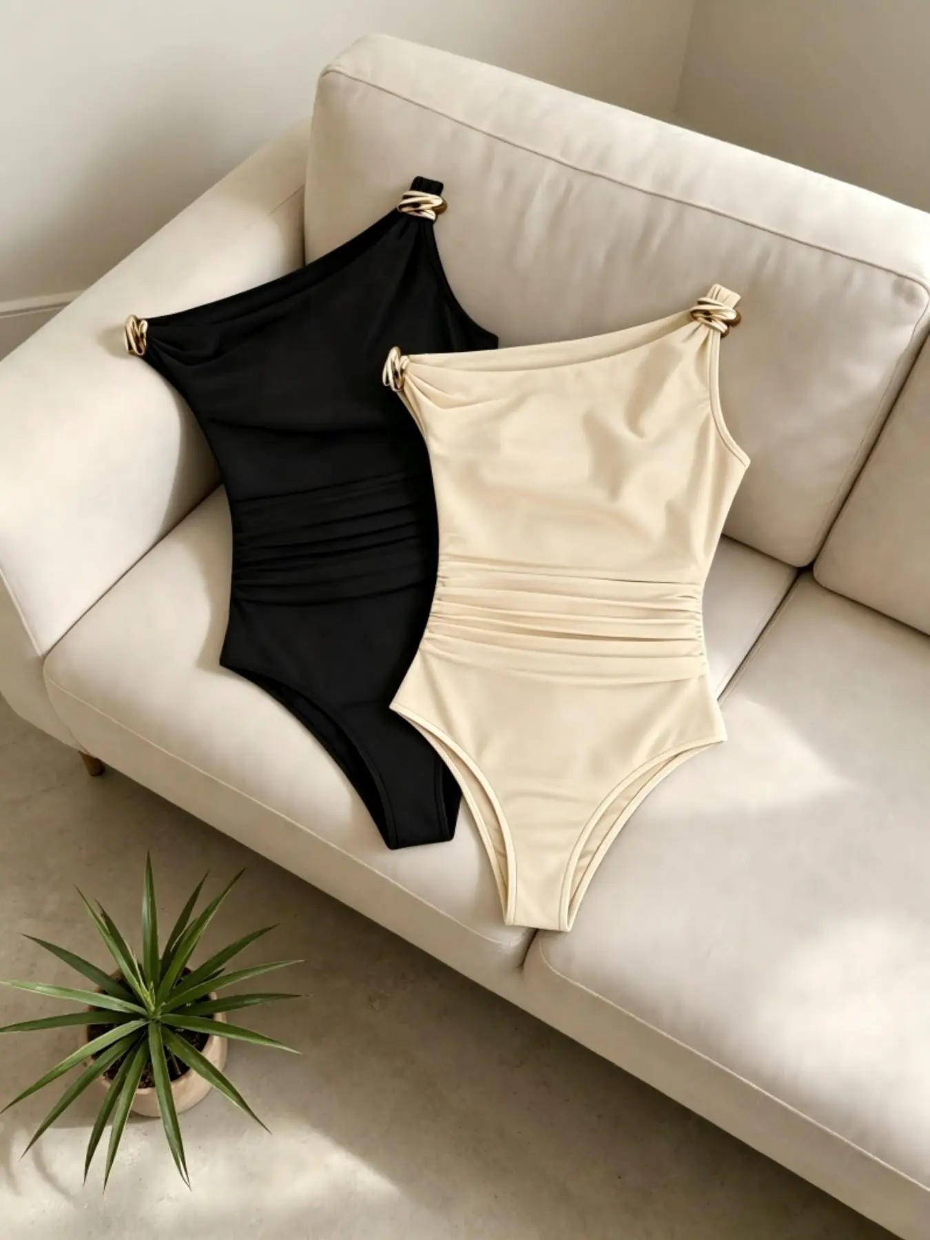Elegant Chic One-Shoulder Bodysuit for Women, Shoulder Detail, Ruched Waist Slimming, High Split Tight Top, Summer Beach Resort Beachwear Two-Piece Set