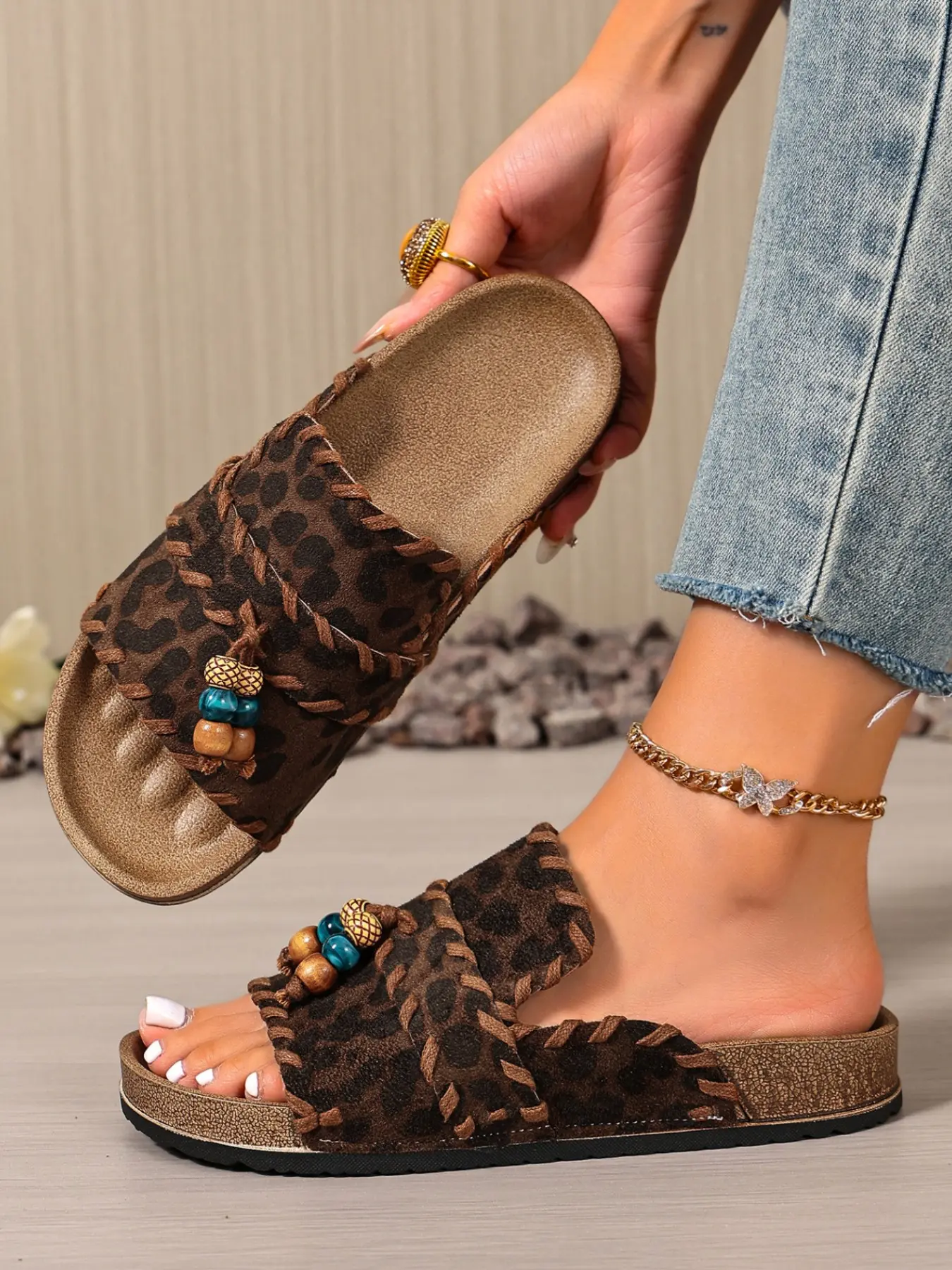 Boho Wooden Bead Braided Thick Sole Slippers for Women, Vintage Sandal Style, Non-Slip Summer Casual Footwear, Comfortable Outdoor Shoes