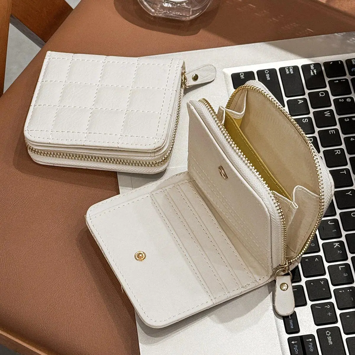 Women Small Wallet Compact Zipper Purse Fashion Solid Color Coin Wallets Clutch Bag with Multiple Card Slots