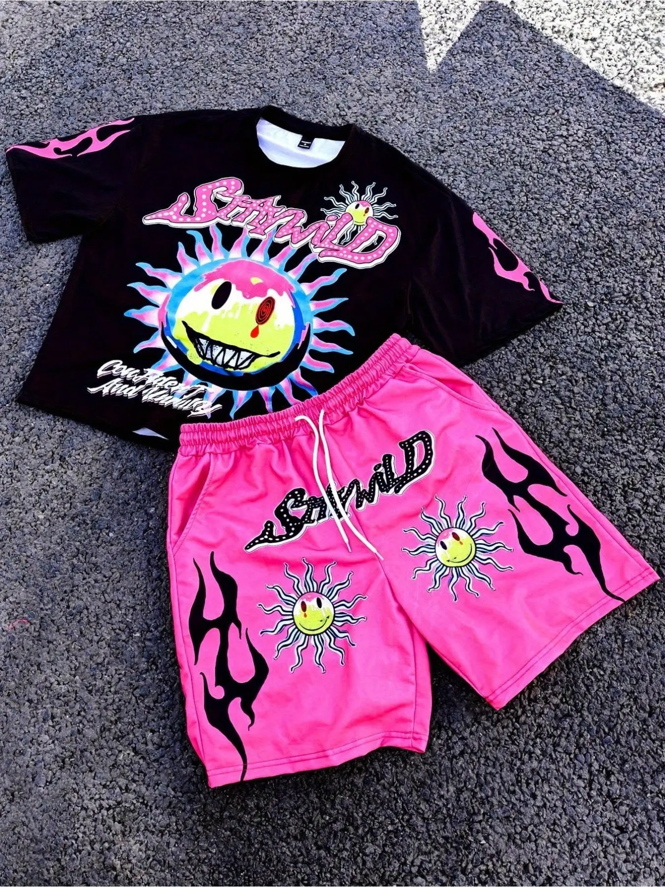 American Dark Graffiti Sun Suit Set, Matching Polka Dot Top and Bottom, Stay Wild Font Flame Pattern, Loose Breathable Men's Fashion Two-Piece Set