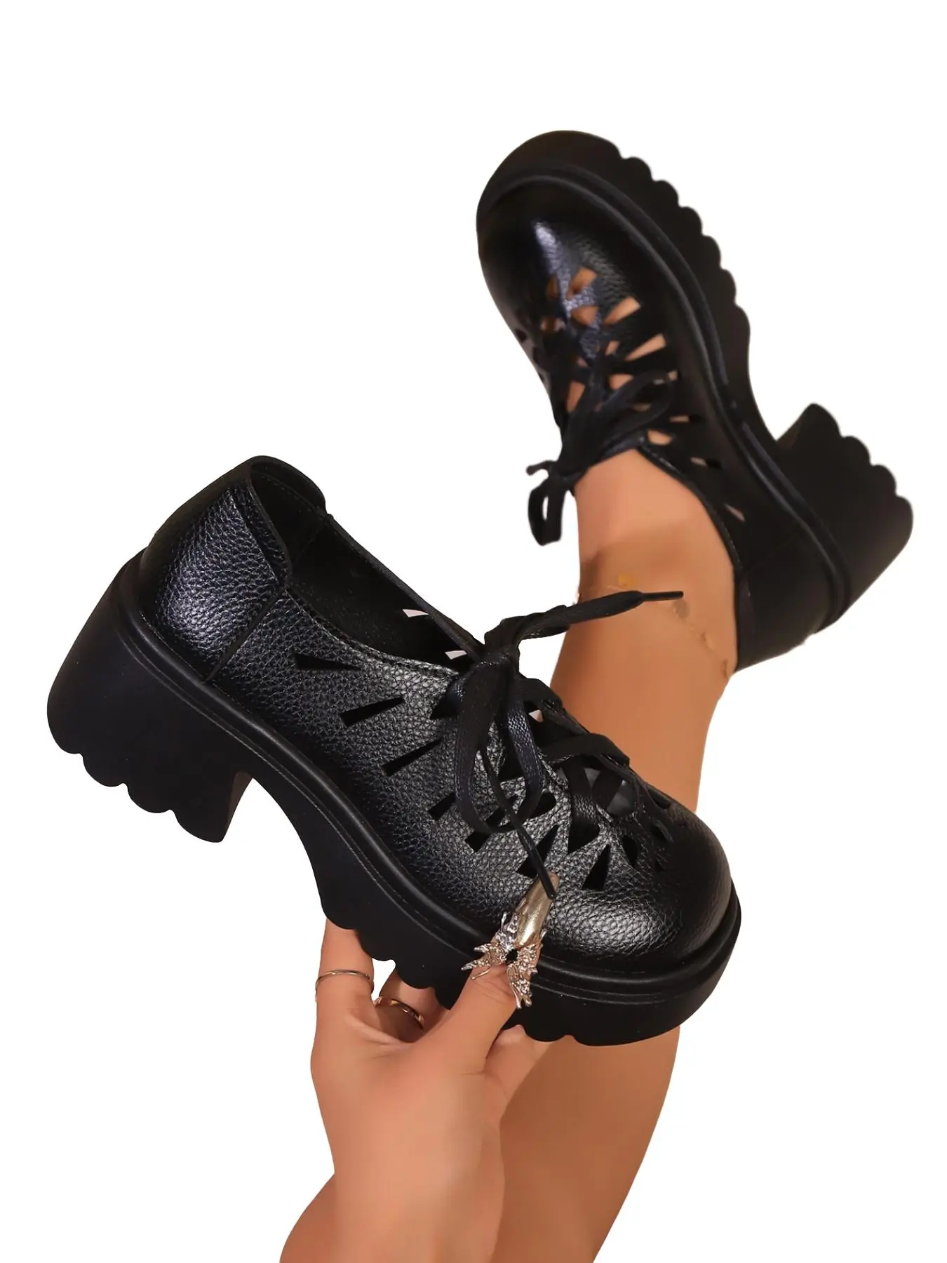Breathable Perforated Soft Sole Thick Bottom Women's Sandals, Comfortable Casual Shoes for Home and Shopping, Versatile and Stylish