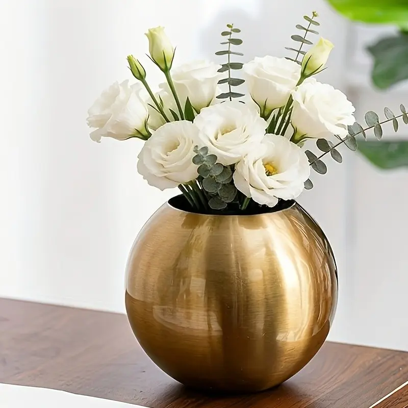 Elegant Round Vase for Modern Home Decor, Durable Metal Centerpiece Vase Succulent and Cactus Holder, Perfect for Living Room, Bedroom, Office