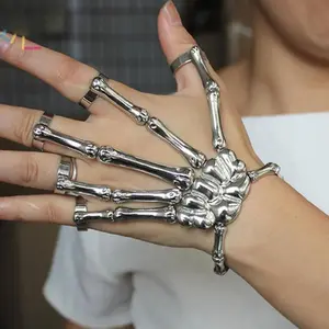 Fashion Personality Punk Skull Hand Bone Wild Five-finger Ring Bracelet Zinc Alloy Gun Black Elastic Line Adjustable