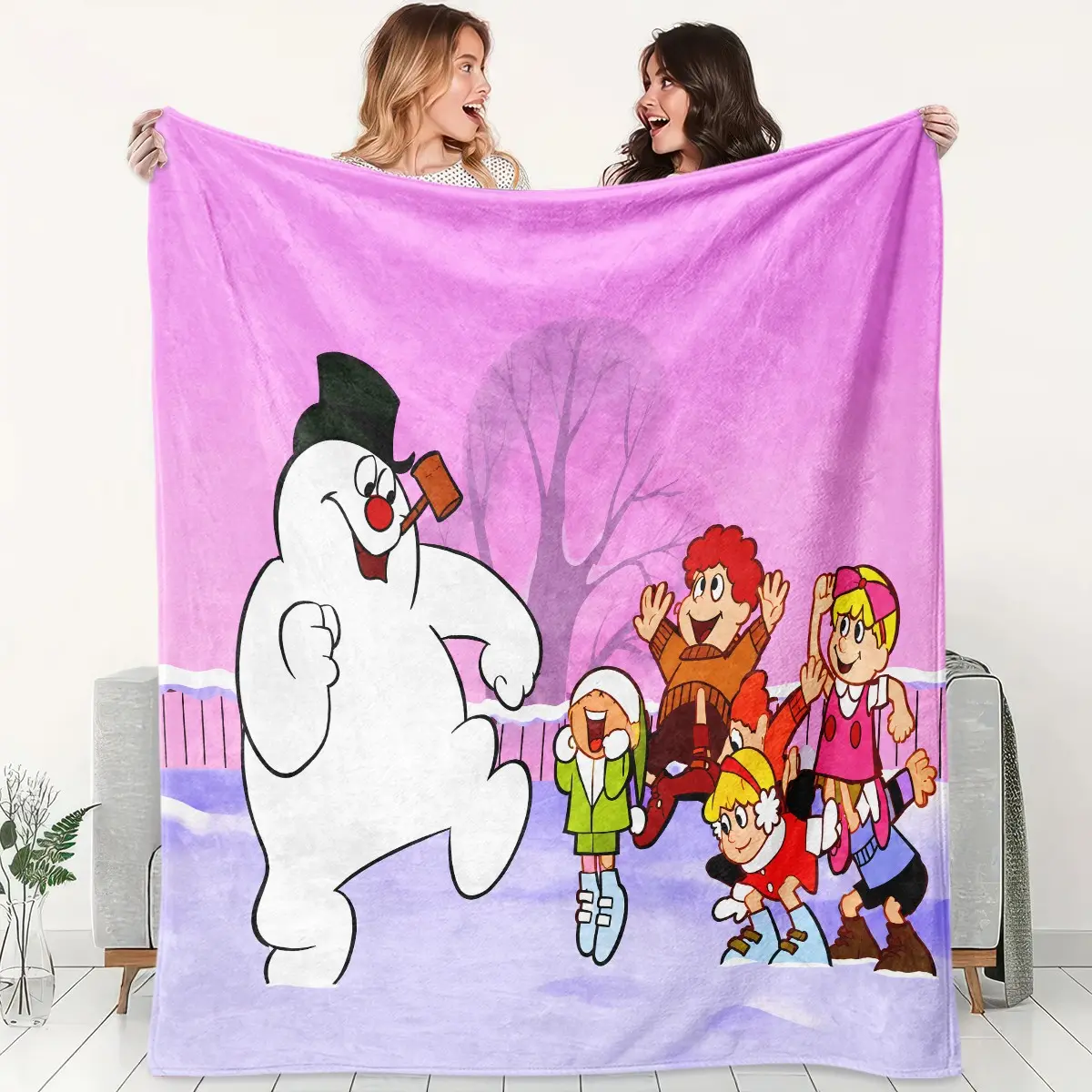 1pc Frosty the Snowman Joyful Winter Snowman Themed Fleece Blanket, Retro Animated Art Print of Snowman and Friends Playing in Pink‑Purple Winter Scene, Soft Warm Cozy Nap Throw for Sofa, Bed, Office, Shawl, Camping Trip, Ideal for Christmas Gift