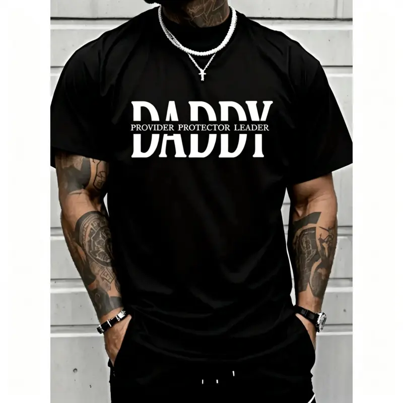 Men's DADDY Letter Print T-Shirt compression shirts Casual Tee, Oversized Cotton Crewneck, Gift For Dad, Provider Protector Leader Graphic Top, Streetwear Fashion Shirt soft short sleeve t-shirt Classic Menswear Loose Garment Tshirt,unisex