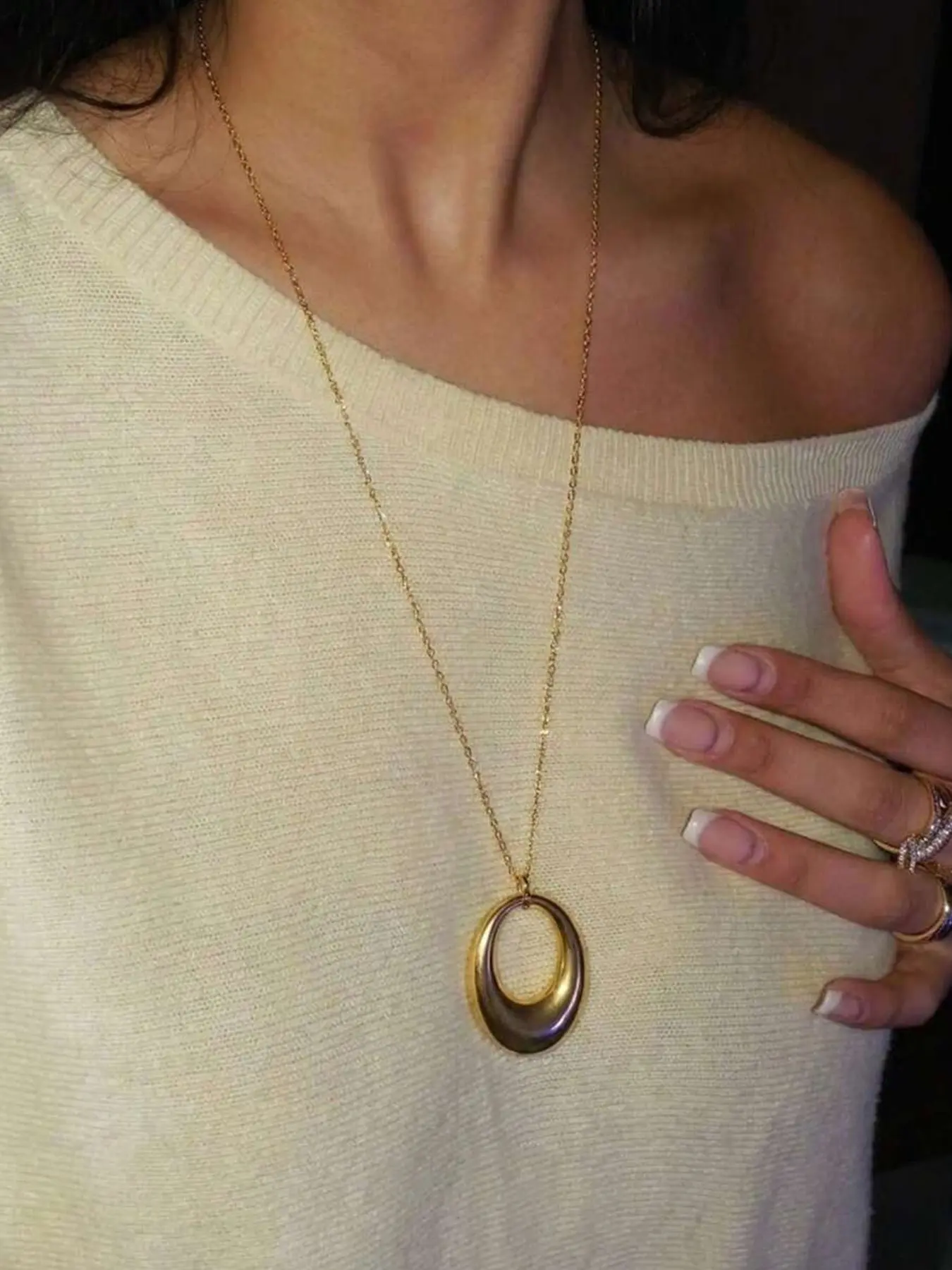 Geometric Oval Pendant Necklace, Minimalist Vintage Luxe Necklace, Perfect for Daily Wear, Fall Winter Fashion Accessories
