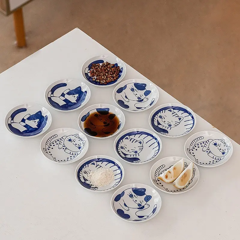Japanese-Style Sushi Sauce Cat Plate, Ceramic Soy Sauce Dishes, 4-Inch Mini Round Glazed Plates, Cat Patterns, Appetizer, Dessert, Small Sushi Sauce Dishes, Food Tableware
