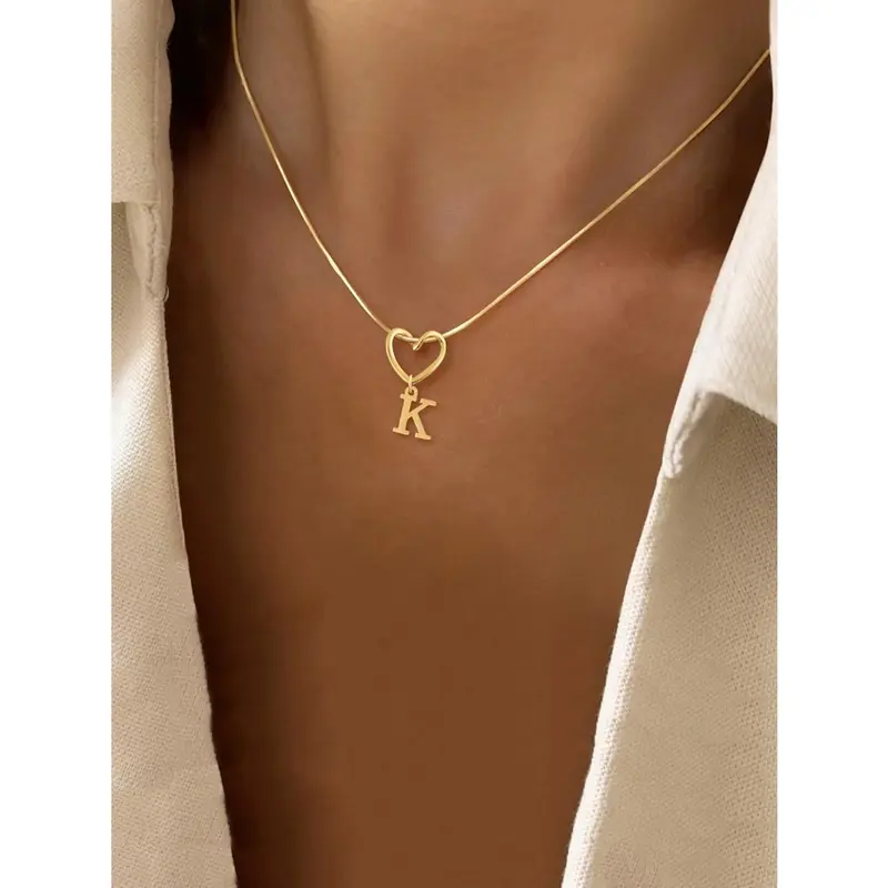 Women's 1-Piece Initial Heart Pendant Necklace - Classic Golden Stainless Steel Gold Color Chain, Classic Statement Necklace, Non-Tarnish Jewelry, Birthday Gift Jewelry, Perfect Gift Fashion Accessory for Girlfriend