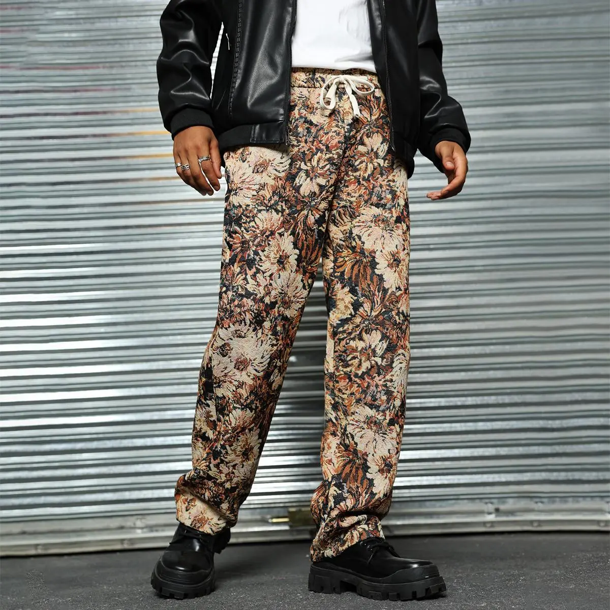 Men Vintage Floral Tapestry Drawstring Straight Leg Pants, Elastic Waist Loose Casual Jacquard Trousers, Dark Tone Flower Print Streetwear Bottoms, Relax Fit Retro Sweatpants for Spring Autumn Trendy Daily Outfits