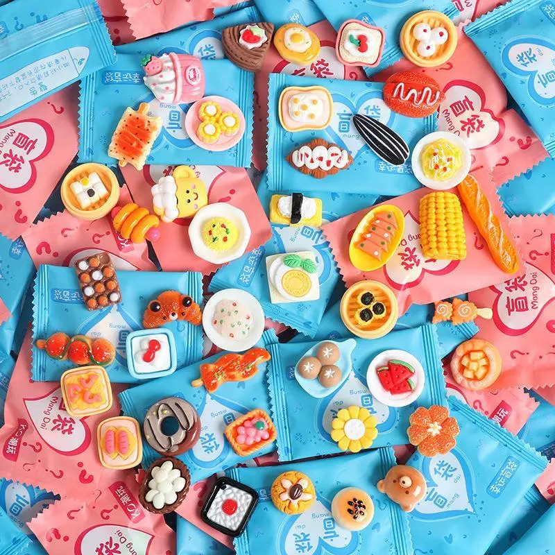 Bag Charms, 50-Piece Mixed Food & Drink Figurines, Play Food Sets Style Collectibles for DIY Projects & Luggage Accessories, Miniature Set, Crafting, Beverage Bottle Mixed Blind Bag, Collectors And Craft Enthusiasts, Blind Bags Fun
