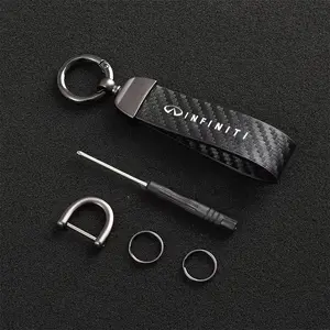 Carbon Fiber Texture Metal Keychain, Creative Key Accessory for Men and Women, High-Quality Key Ring for Infiniti Models