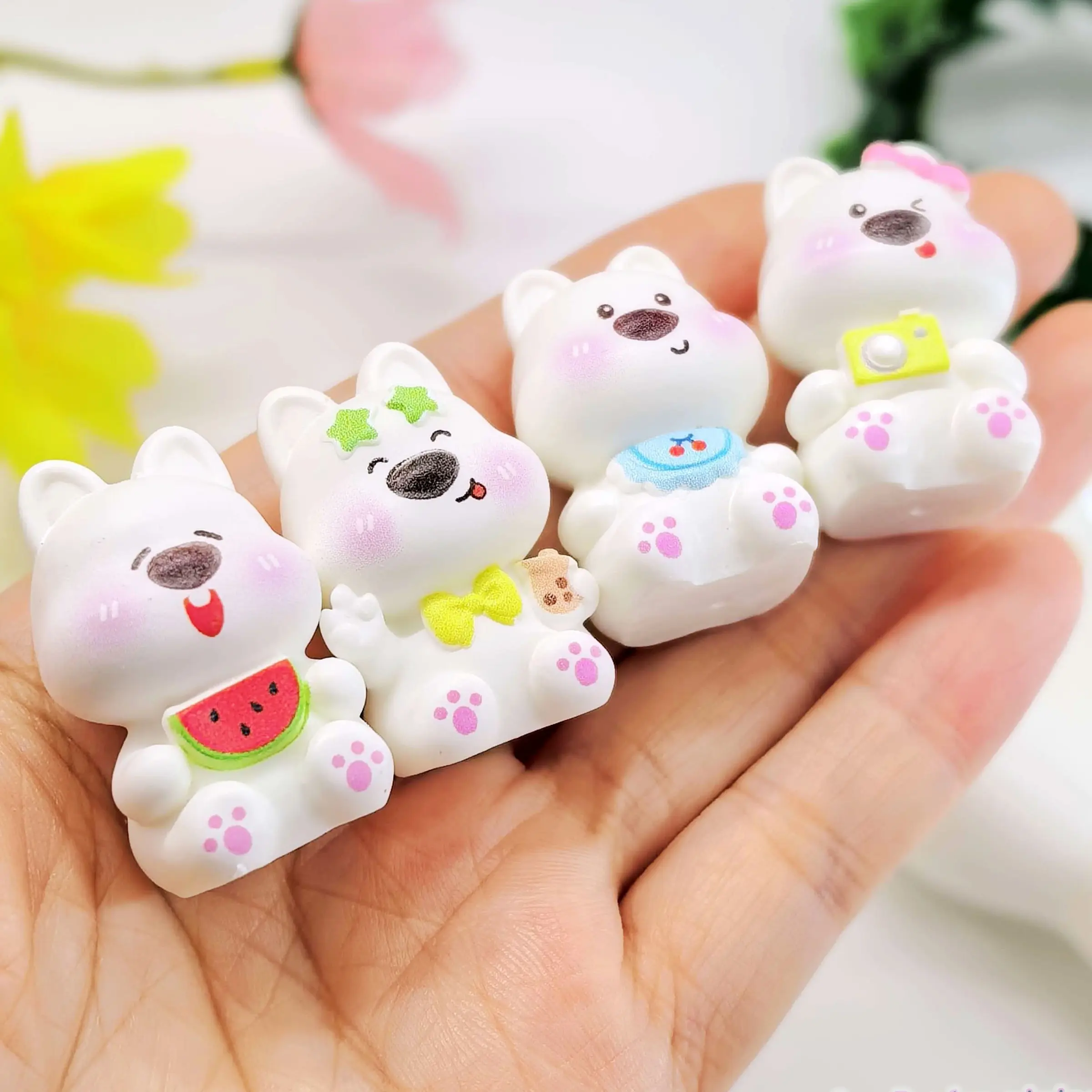 4pcs Hand-Painted Resin Dog Beads, Creative 3D DIY Jewelry Supplies, Festival Gifts, Micro Landscape Decorations, Phone Chain Charms