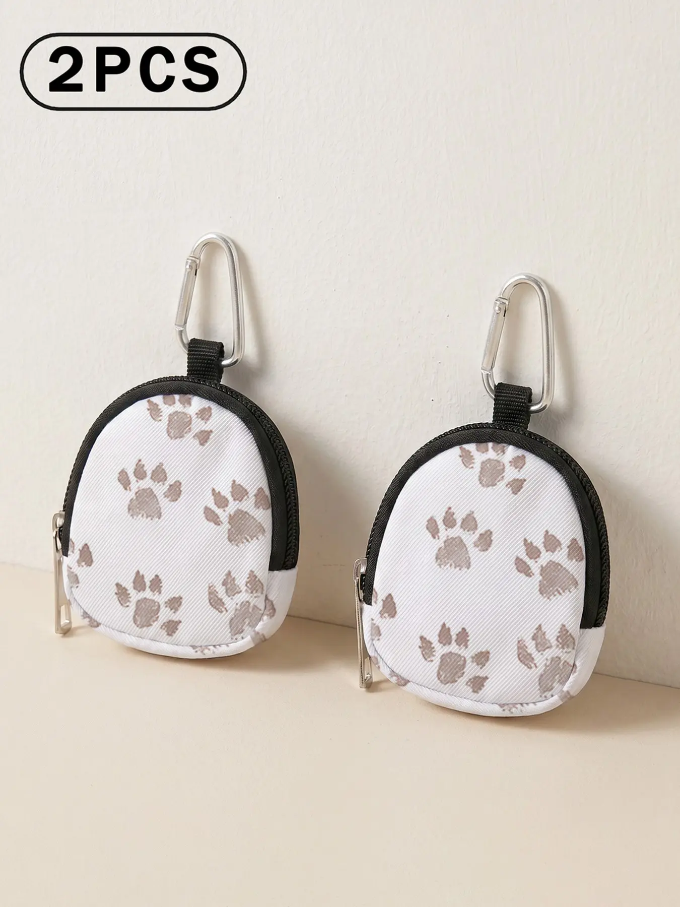 Dog Paw Print Mini Wallet, Lightweight Zipper Coin Purse, Clip Hook, Earphone Key Holder, Unisex, All Seasons, Casual Style, Keychain Wallet
