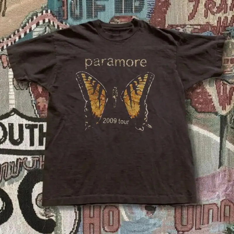 Paramore 2009 Tour Butterfly Print Tops Multi Size Casual Concert Wear Vintage Alternative Rock Pop Punk Band Merch Alt Grunge Streetwear T Shirt Baby Tee Oversized Fits Men Women Teen Girls Retro Music Festival Aesthetic Graphic Tee Collection