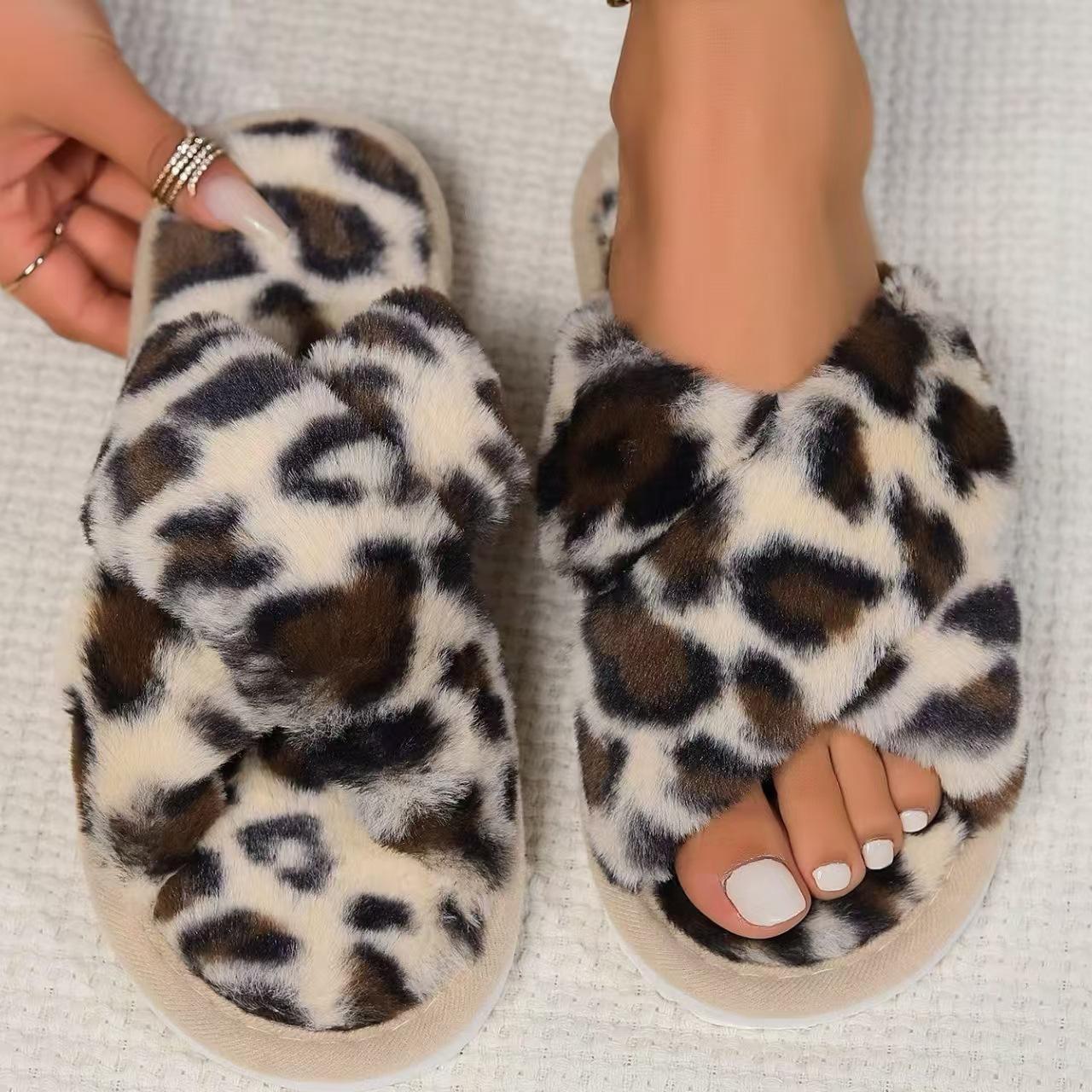 Popular Cross Furry Slippers Female Fluffy Slides Autumn Winter Outdoor Fashion EVA Light Flip Flops Sweat Soft Flat Shoes