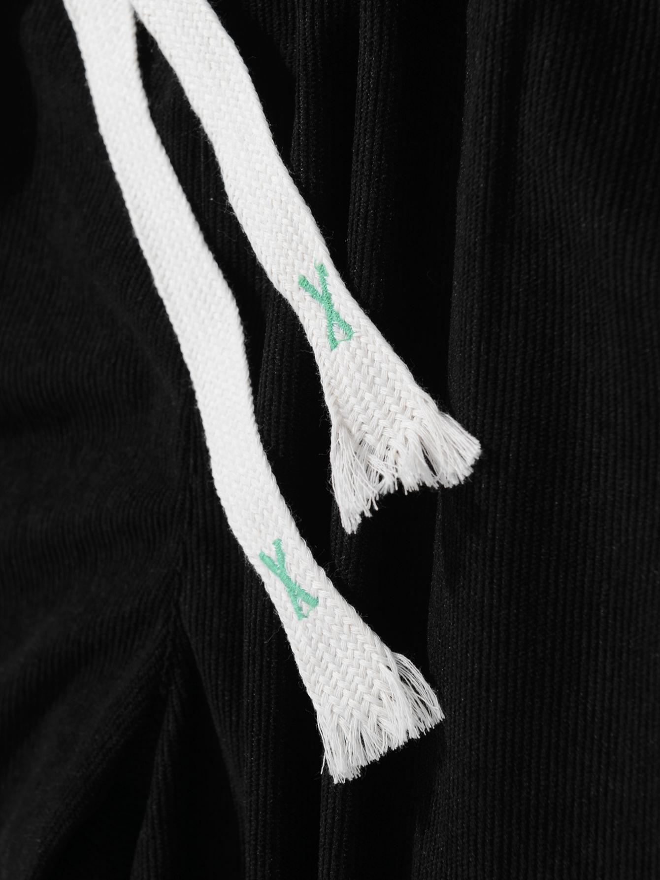 Men's Casual Pants Simple and Versatile Style with Drawstring Design, Adding a Casual Feel; Features Delicate Small Logo Details, Loose Fit for Comfortable and Relaxed Wear, Suitable for Daily Outings, Walks with Friends, and Casual Parties; Whether Pai